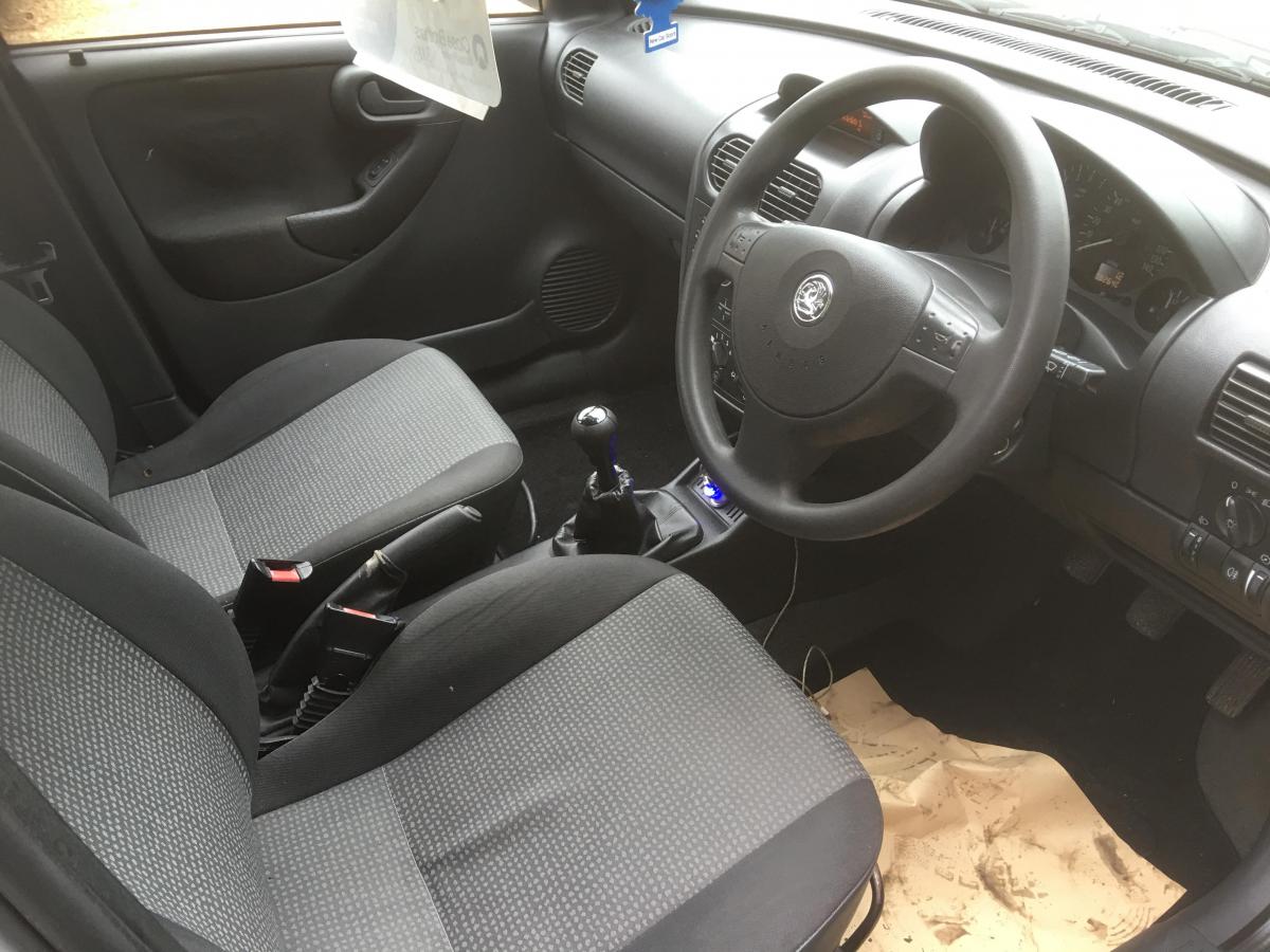 Vauxhall corsa 1.0 Petrol Manual - 2005 - £799